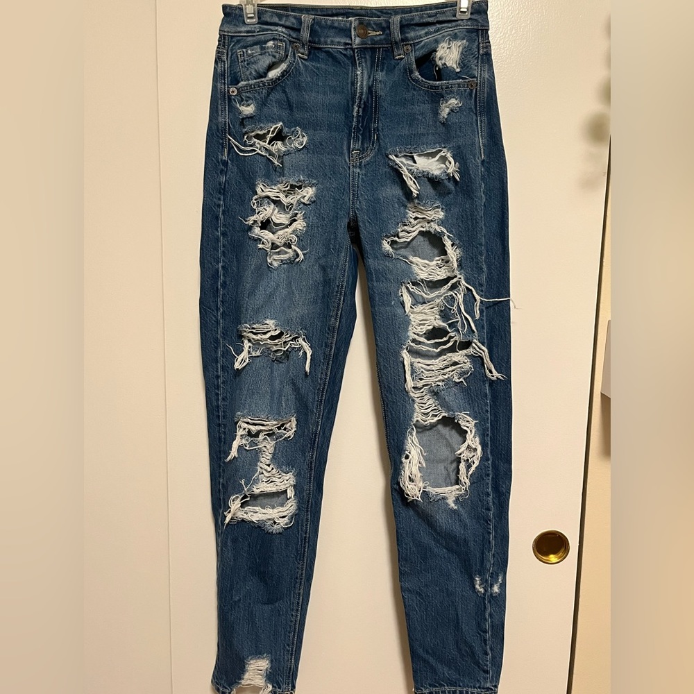 These american eagle jeans are in very good condition and have nothin wrong